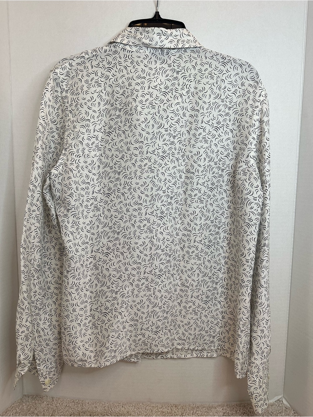 Vintage Rena Rowan White Button-Down Shirt with Black Swirl Pattern, 100% Silk - Picture 4 of 5